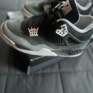 Air Jordan 4 Retro "Fear" (Broken Strap)